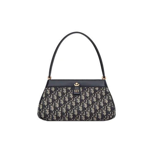 DIOR Ключ Гладкая коровья кожа Сумка на плечо Сумка среднего размера Женская Черная