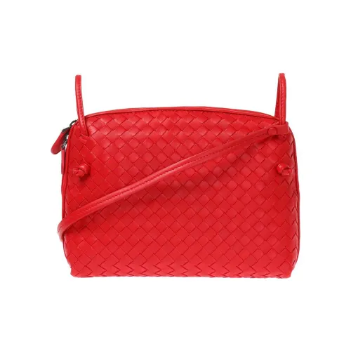 Bottega Veneta Овчина Сумка через плечо Сумка на плечо Женская Красная