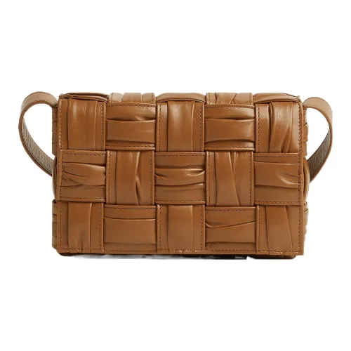 Bottega Veneta Cassette Плиссированная Телячья Кожа Сумка через плечо Маленькая Женская Коричневая