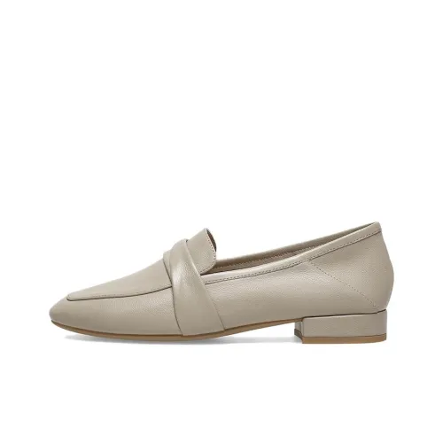 BATA Женские повседневные туфли Женские