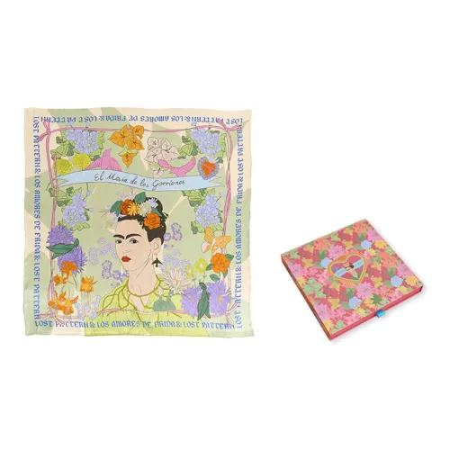 LOST PATTERN Шелковые шарфы Унисекс