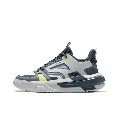 XTEP Takeover Шокабойеры Slip-Resistant Abrasion-Resistant Низкий Топ Баскетбольные Кроссовки для Игры Мужские Серый Белый