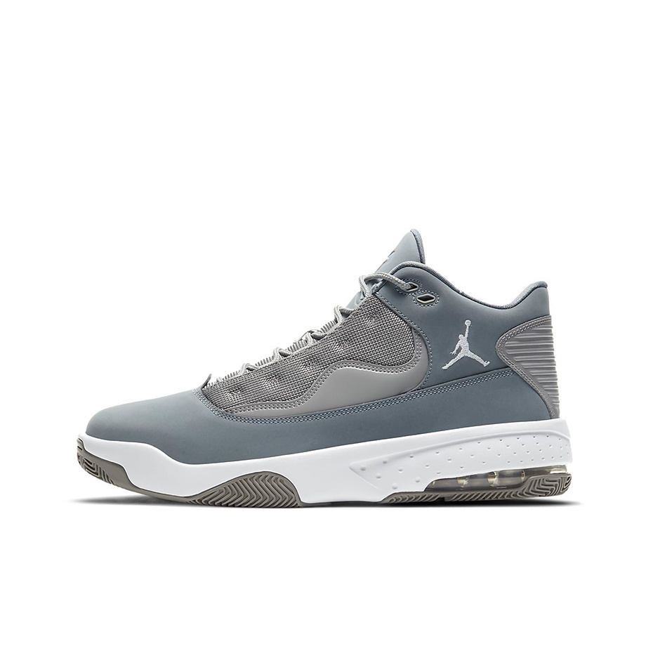 jordan max aura 2 fit