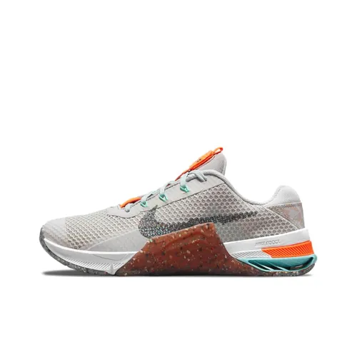 Nike Metcon 7 Амортизирующие низкие кроссовки для тренировок с противоскользящим эффектом женские дымчато-серый цвет