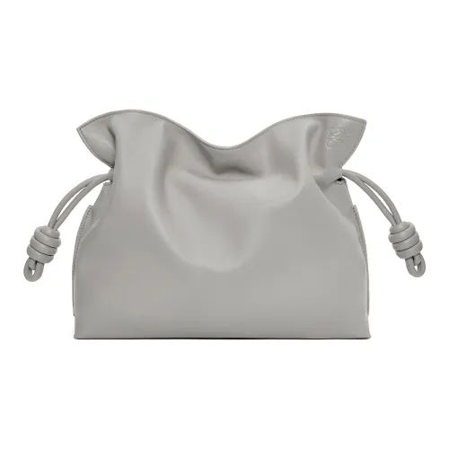 LOEWE Клатчи Женские