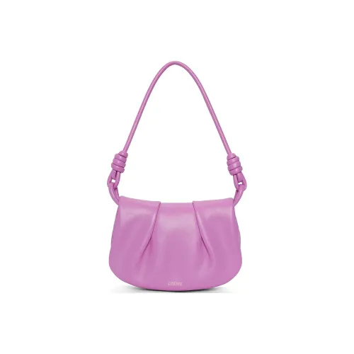 LOEWE Сумки через плечо Женские