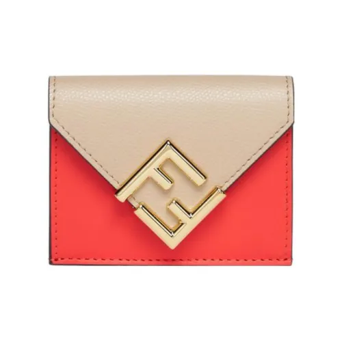 FENDI Женские кошельки