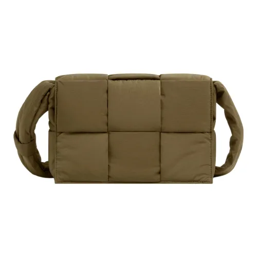 Bottega Veneta Padded Tech Cassette Нейлоновая Сумка через плечо Маленькая Мужская Коричневая