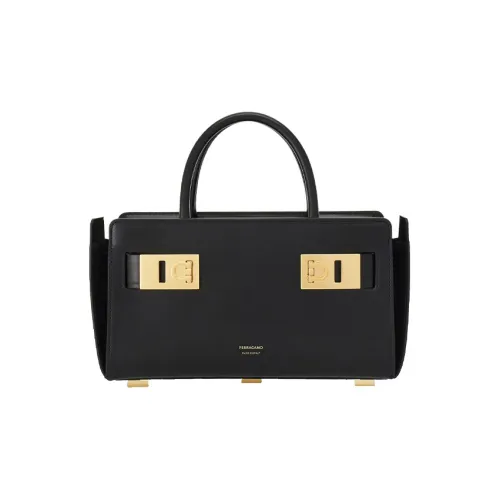 FERRAGAMO GANCINI Гладкая коровья кожа Сумка Маленькая Женская Черная