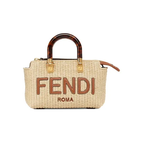 FENDI Солома с кожаными вставками сумка через плечо мини женская бежевая