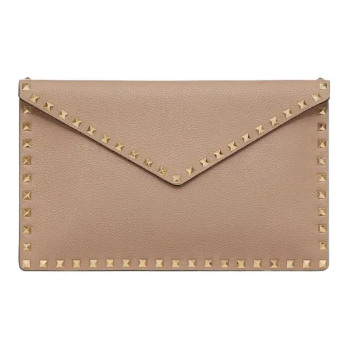 Valentino Rockstud Рельефная Телячья Кожа Конверт Сумка Клатч Стандартная Женская Светлый Умбра