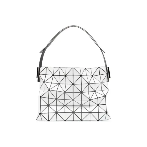 ISSEY MIYAKE Baguette Сумки через плечо Женские