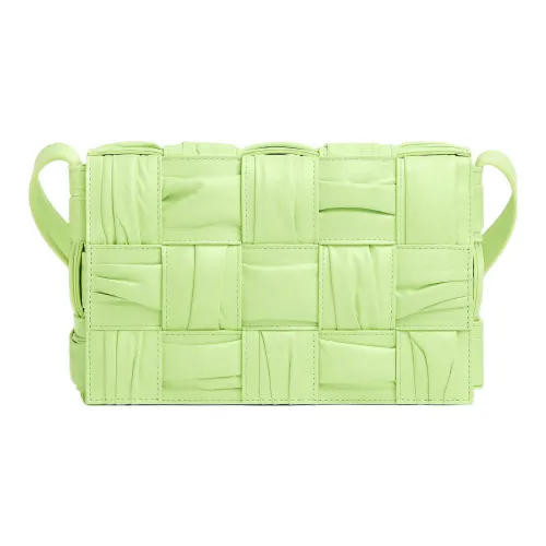 Bottega Veneta Cassette Телячья кожа Сумка через плечо Стандартная Женская Светло-зеленая