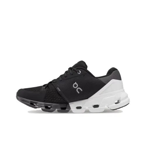 On Cloudflyer Амортизаторы Shock Absorbers Противоскользящие Устойчивые к истиранию Низкий Топ Беговые кроссовки Женские Черный белый