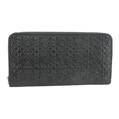 LOEWE Женские кошельки