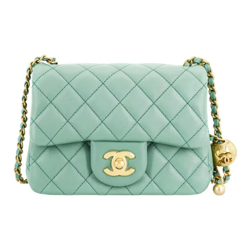 CHANEL Сумки через плечо Женские