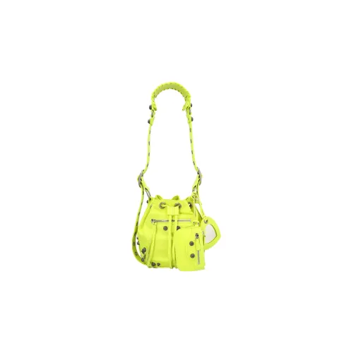Balenciaga Le Cagole Lambskin Bucket Bag Crossbody Bag Extra Small Women's Yellow Баленсиага Le Cagole Овечья шкура Ведрообразная сумка Сумка через плечо Экстра маленькая Женская Желтая