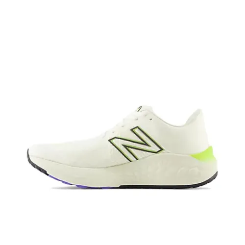 New Balance NB Свежий Foam X Vongo V5 X Vongo V5 Low Топ Беговые кроссовки Мужской Бежево-зеленый