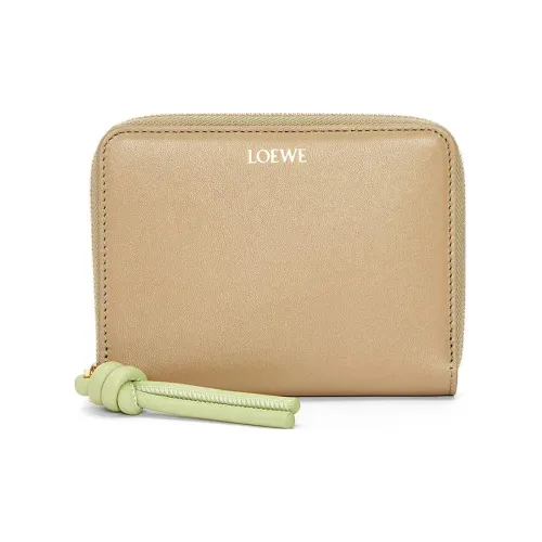 LOEWE Женские кошельки