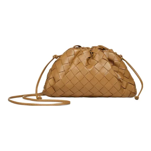 Bottega Veneta POUCH Облачная Сумка Sheepskin Clutch Mini Женская Карамель