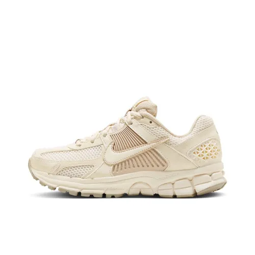 Nike Air Zoom Vomero 5 Беговые кроссовки Низкий Топ Женские
