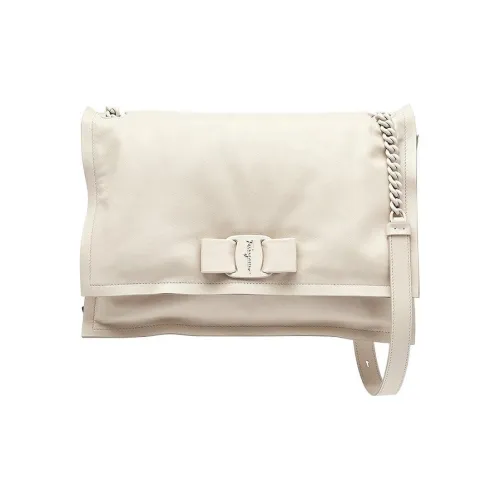 FERRAGAMO Телячья кожа Pillow Bag Chain Shoulder Strap Сумка через плечо Женская Белая