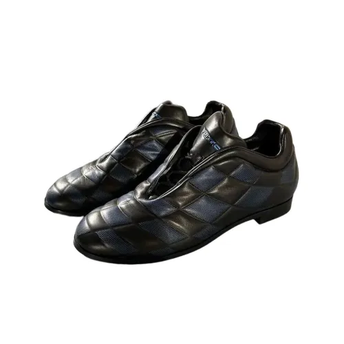 LOUIS VUITTON Лоферы Женские Черные