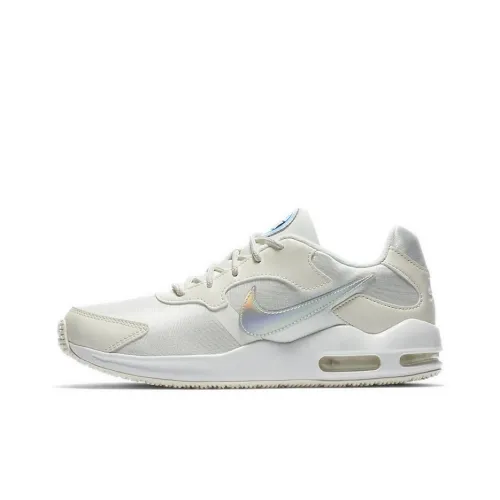 Nike Air Max Guile Low Топ Повседневные Беговые Кроссовки Женские Белые