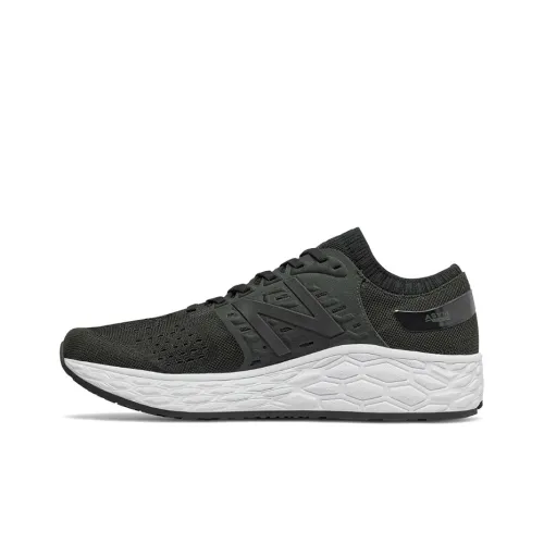 New Balance NB Свежий Foam Vongo V4 Vongo V4 Low Топ Беговые кроссовки Мужской Черный Белый