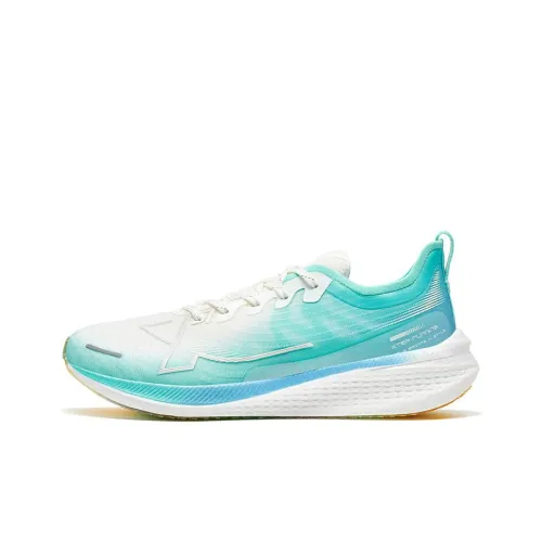 XTEP Two Thousand Kilometers 1,0 Противоскользящие Низкие Кроссовки для Бега Мужские Парус Белый Аврора Зеленый