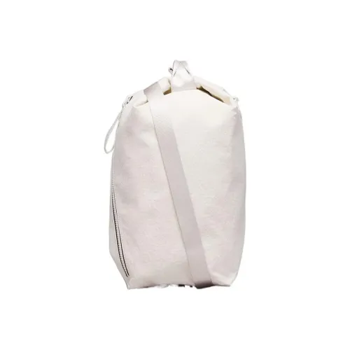 lululemon Полиэстер Спортивный Сумка Commuter Сумка Сумка через плечо Сумка через плечо Стандартная Женская Albumin Цвет