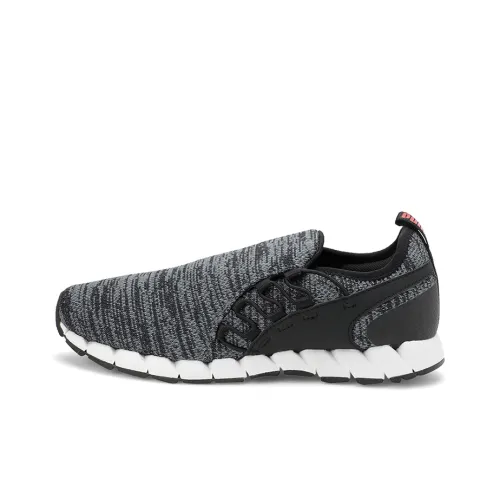 PUMA Osu Extreme Slip On Low Топ Беговые кроссовки Мужской Серый Черный Белый