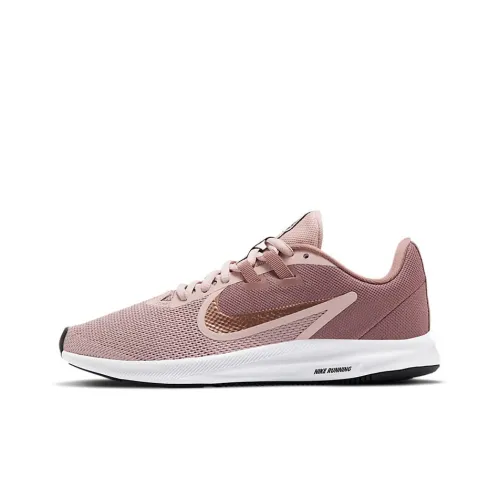 nike Downshifter 9 Slip-Resistant Shock Absorbers Low Top Casual Running Shoes Women's Pink Gold nike Downshifter 9 Противоскользящие амортизаторы низкий топ повседневные беговые кроссовки женские розовое золото