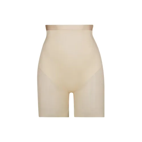 SKIMS Barely THERE LOW Спина Короткий Повседневные шорты Женские Песочный Белый