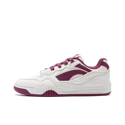 LINING Yuebai Slip-resistant Abrasion-resistant Low Top Skateboard Shoes Women's Mist White LINING Yuebai Противоскользящие Износостойкие Низкие Кроссовки для Скейтбординга Женские Туманно-белые