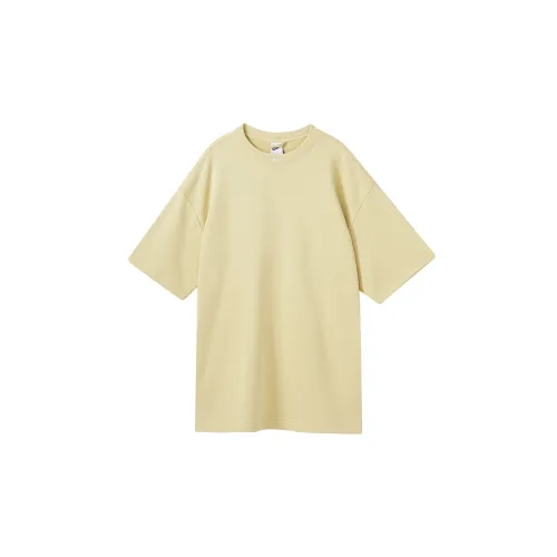 Nike Мужские Золотые T-рубашки