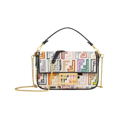 FENDI Baguette Сумки-клатчи Женские