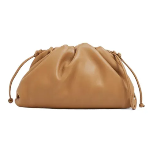 Bottega Veneta POUCH Cloud Сумка Коровья Кожа Одно Плечо Через Плечо Клатч Мини Женский Коричневый Желтый