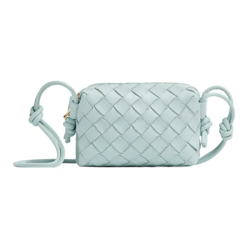 Bottega Veneta Loop Овчина Camera Сумка Сумка через плечо Экстра мини Женская Промытый Циановый