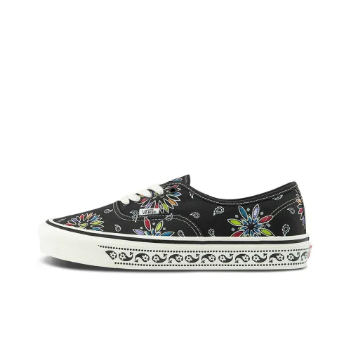VANS Authentic 44 DX Легкие и Дышащие Низкие Кроссовки для Скейтбординга Унисекс Черный Белый