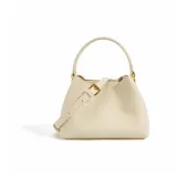 Молочно-белый