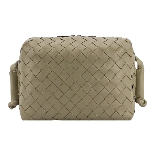 Bottega Veneta Сумка через плечо из кожи мужская светло-коричневая