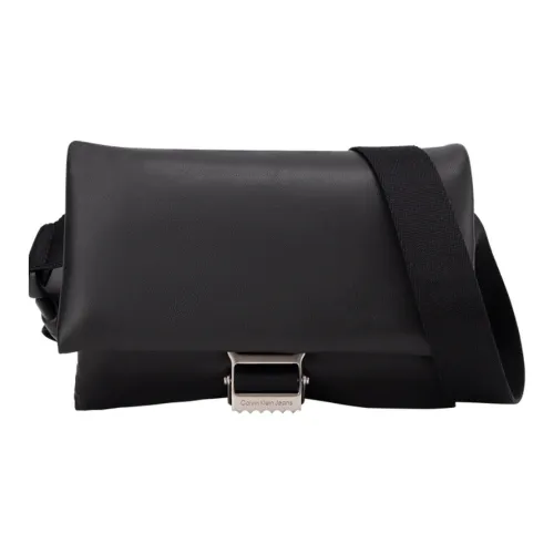 CALVIN KLEIN Смешанный материал Бананка Женская Космический черный