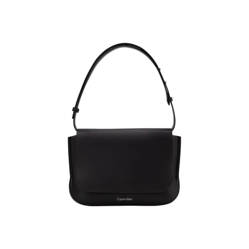 Calvin Klein Сумки через плечо Черные Женские