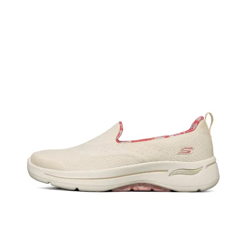 Skechers Женские повседневные туфли с низким верхом для женщин