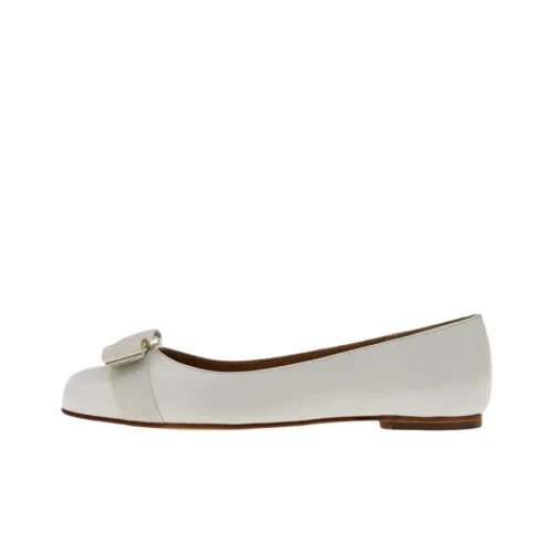FERRAGAMO Varina Повседневная обувь Женская Белая