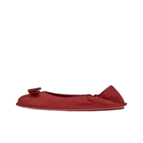 Ferragamo Varina Туфли на плоской подошве Женские Красные