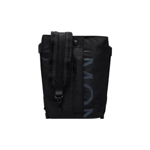 Moncler Сумка через плечо из ткани стандартная мужская черная