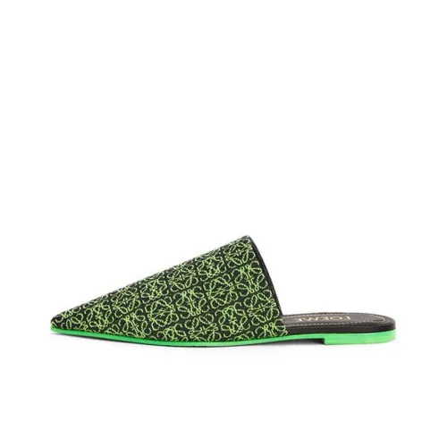 LOEWE Домашние тапочки Женские