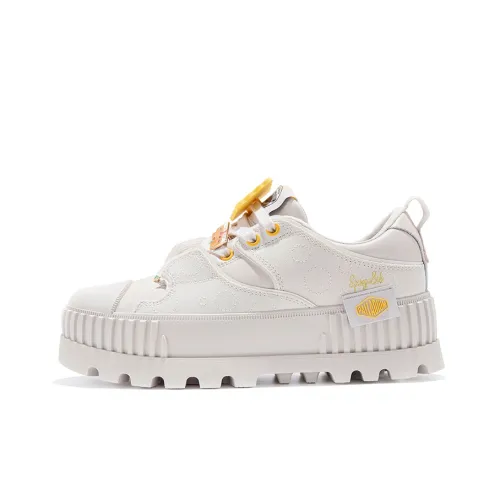 Palladium Shock Low Top Canvas Shoes Bright White Women's
